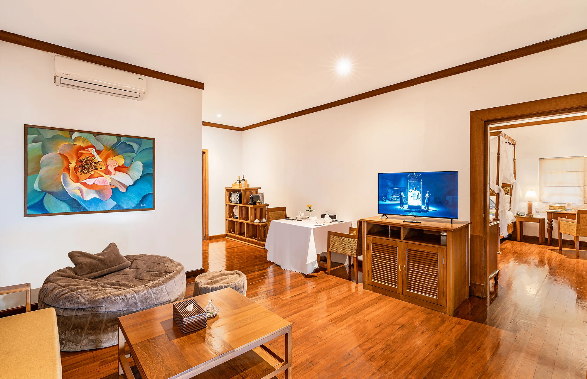 Ahtinkaya Executive Suite