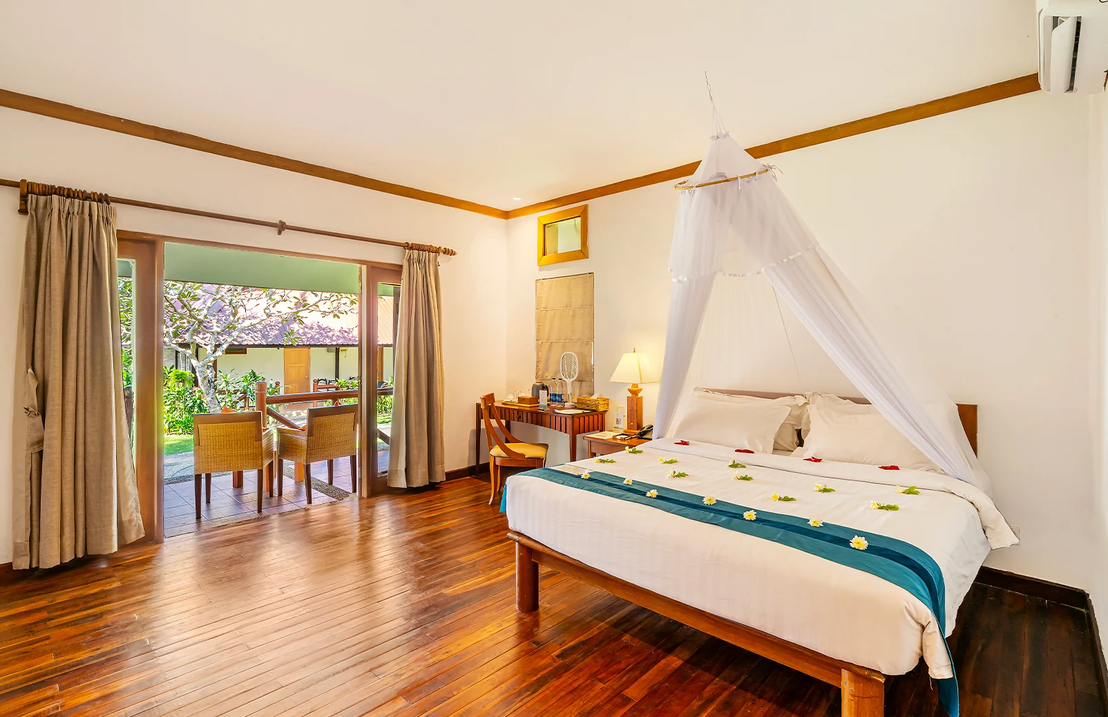 SEAVIEW VILLA SECOND ROW